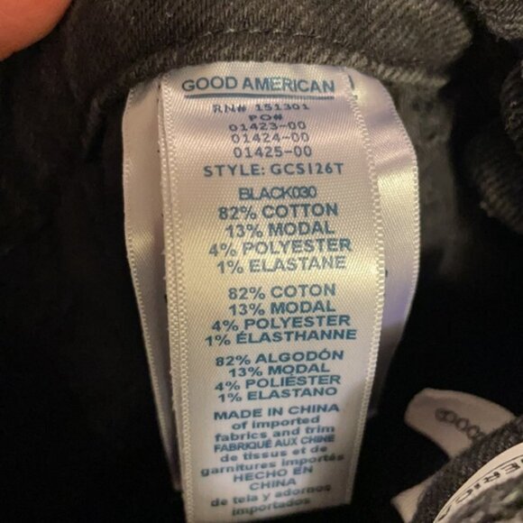 GOOD AMERICAN Good Curves Faded Black Wash Jeans - Picture 12 of 12